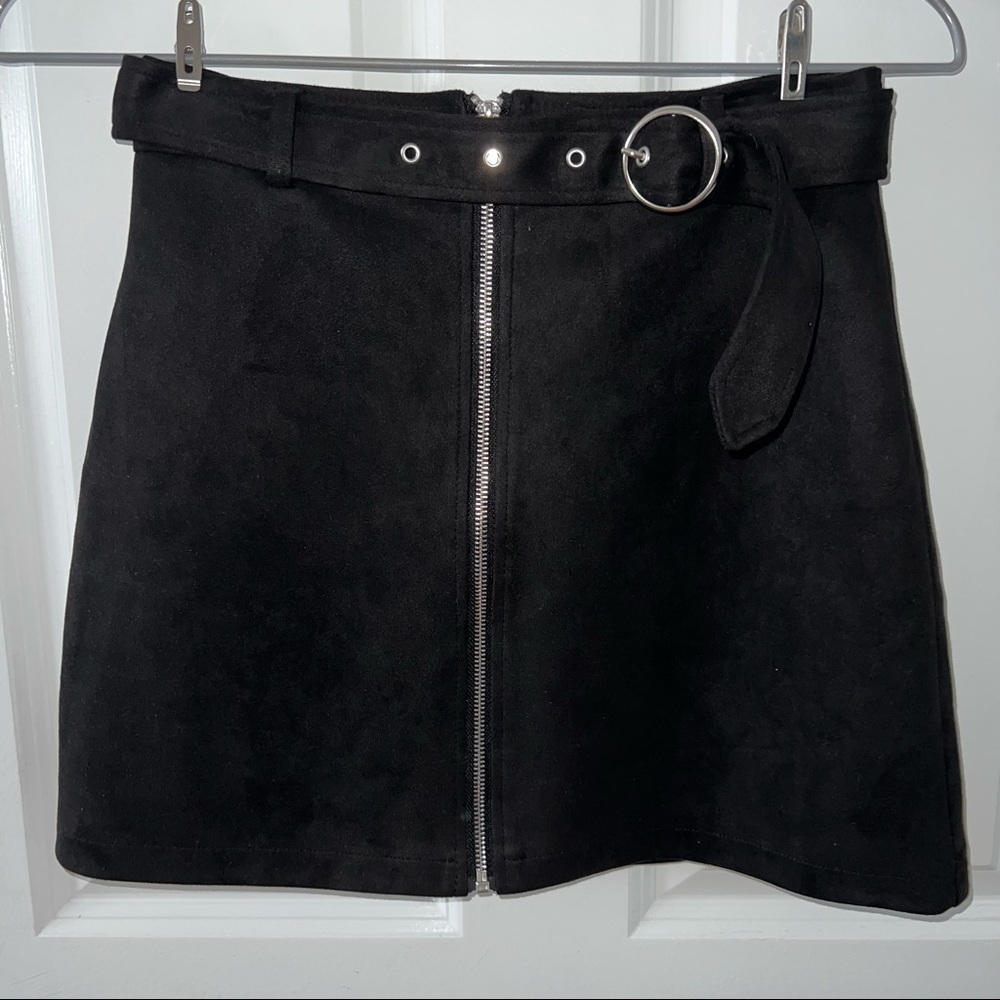 Forever 21 cute belted black medium mini skirt